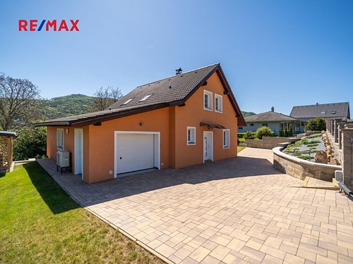 Prodaný dům 166 m², pozemek 928 m²