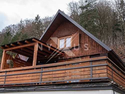 Prodaná chata 77 m², pozemek 373 m²