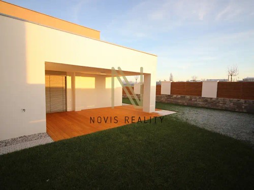 Prodej domu 233 m², pozemek 734 m²