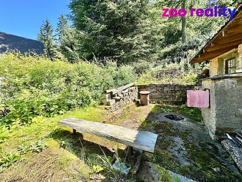 Prodaná chata 35 m², pozemek 449 m²