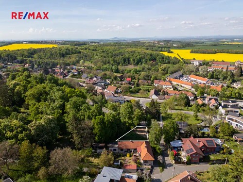Prodej stavebního pozemku 800 m²