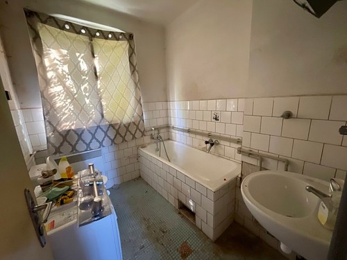 Prodaný dům 410 m², pozemek 12903 m²