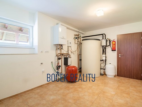 Prodaný dům 205 m², pozemek 990 m²