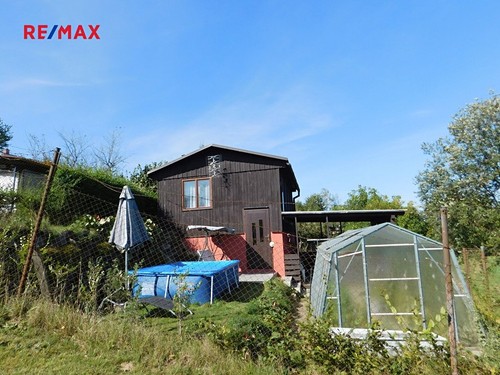 Prodaná chata 40 m², pozemek 357 m²