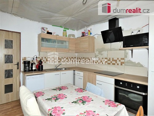 Prodaný dům 220 m², pozemek 6133 m²