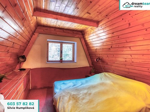 Prodaná chata 100 m², pozemek 422 m²