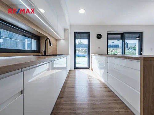Prodaný dům 197 m², pozemek 894 m²