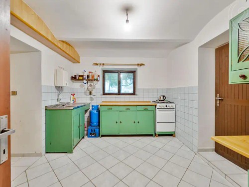 Prodaný dům 260 m², pozemek 907 m²