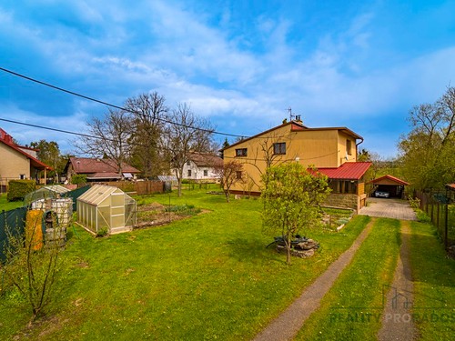 Prodaný dům 200 m², pozemek 1994 m²