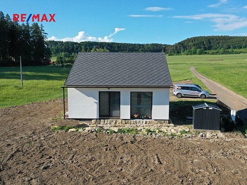 Prodaný dům 90 m², pozemek 1527 m²