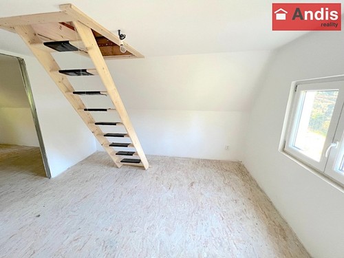 Prodaná chata 140 m², pozemek 1127 m²