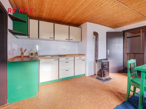 Prodaná chalupa 250 m², pozemek 523 m²
