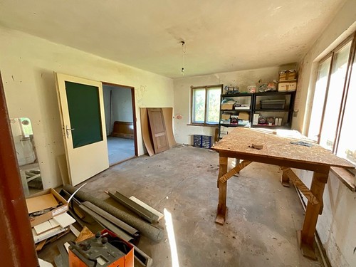 Prodaný dům 410 m², pozemek 12903 m²