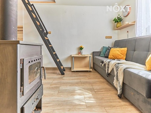 Prodaná chata 25 m², pozemek 398 m²