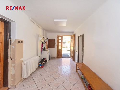 Prodaný dům 358 m², pozemek 1200 m²