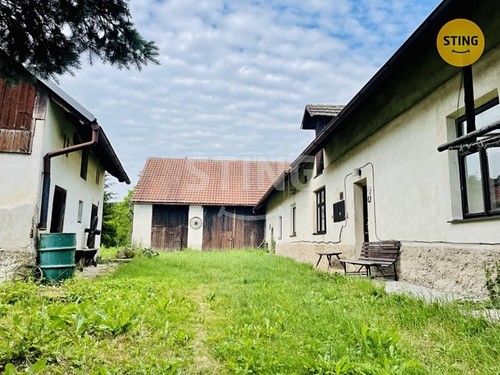 Prodaný dům 250 m², pozemek 975 m²