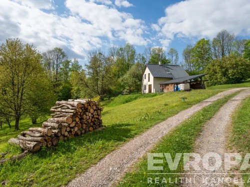 Prodej domu 110 m², pozemek 1945 m²