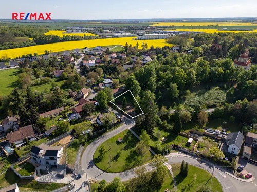 Prodej stavebního pozemku 800 m²