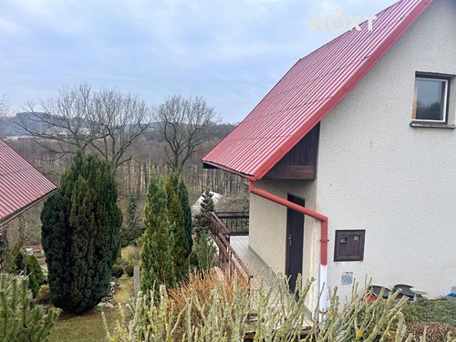 Prodaná chata 53 m², pozemek 383 m²