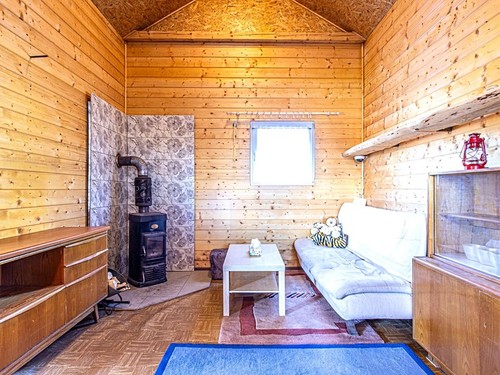 Prodaná chata 17 m², pozemek 242 m²