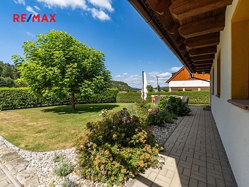 Prodaná chalupa 189 m², pozemek 897 m²