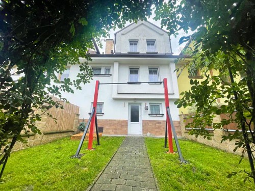 Prodaný  dům 180 m², pozemek 184 m²