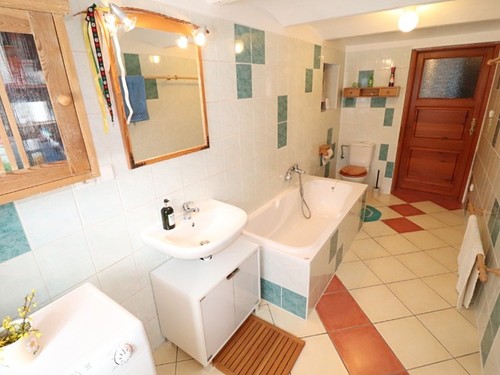 Prodaná chalupa 210 m², pozemek 2383 m²