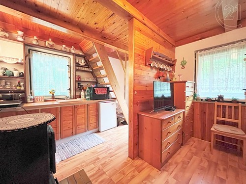 Prodaná chata 49 m², pozemek 931 m²