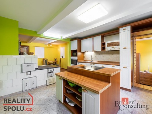 Prodaný dům 350 m², pozemek 440 m²