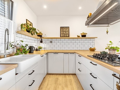 Prodaný dům 137 m², pozemek 2376 m²
