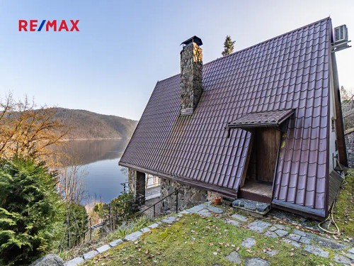 Prodaná chata 85 m², pozemek 381 m²