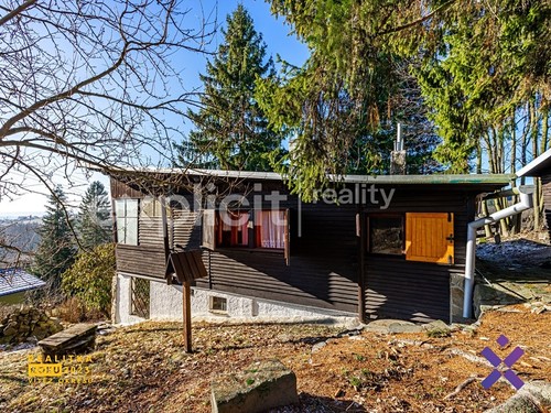Prodaná chata 75 m², pozemek 879 m²
