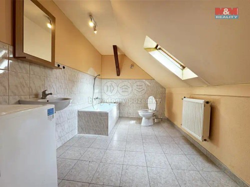 Prodaná chata 193 m², pozemek 607 m²