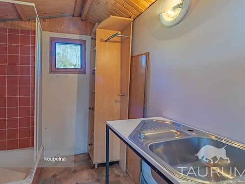 Prodaná chata 45 m², pozemek 542 m²