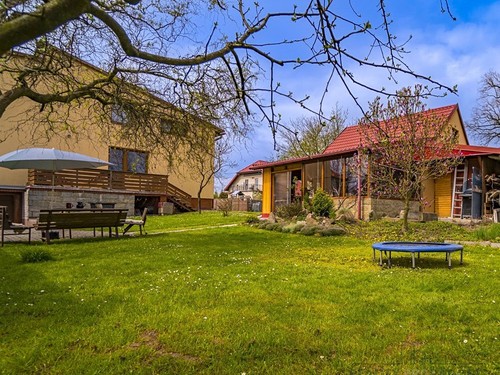 Prodaný dům 200 m², pozemek 1994 m²
