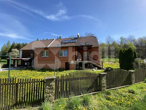Prodaný  dům 258 m², pozemek 6473 m²