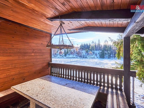 Prodaná chata 40 m², pozemek 689 m²