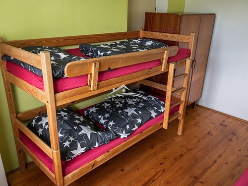 Prodaná chalupa 250 m², pozemek 7852 m²