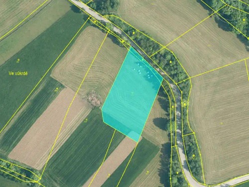 Prodej stavebního pozemku 4213 m²
