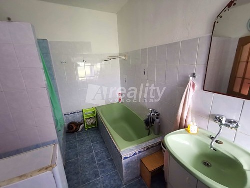 Prodaná zemědělská usedlost 216 m², pozemek 9247 m²