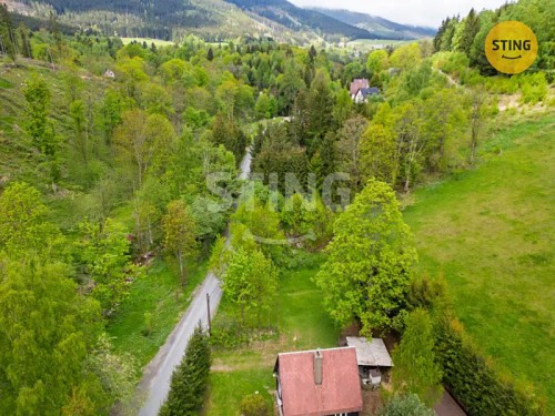 Prodej stavebního pozemku 913 m²