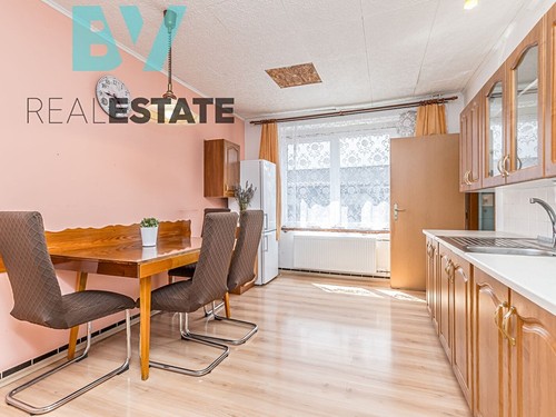 Prodaný dům 300 m², pozemek 665 m²