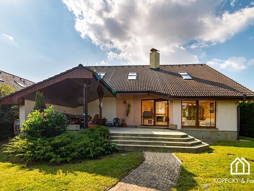 Prodaný dům 370 m², pozemek 1500 m²