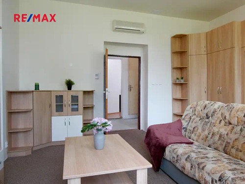 Prodej domu 375 m², pozemek 1118 m²