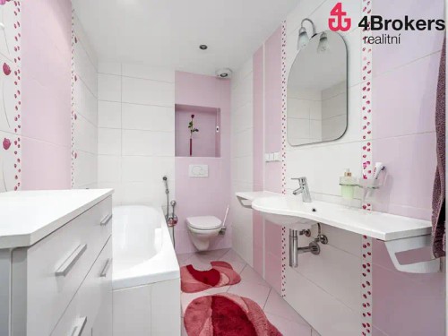 Prodaný dům 200 m², pozemek 1204 m²