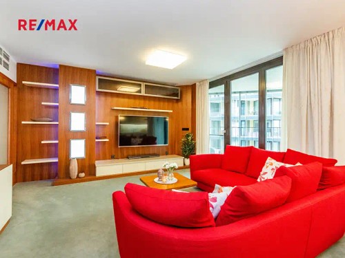 Prodej bytu 4+kk 166 m²