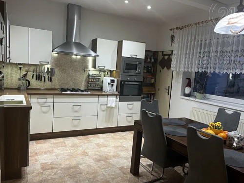 Prodej domu 170 m², pozemek 442 m²