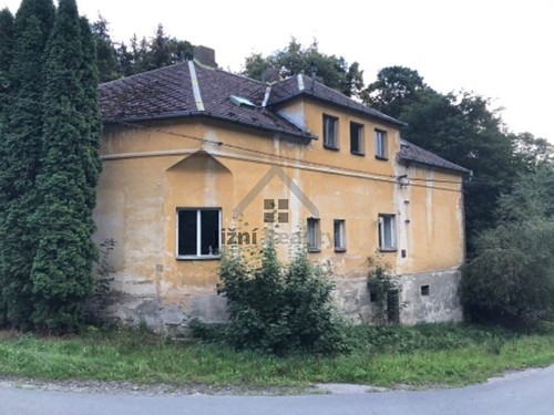 Prodaný dům 300 m², pozemek 791 m²
