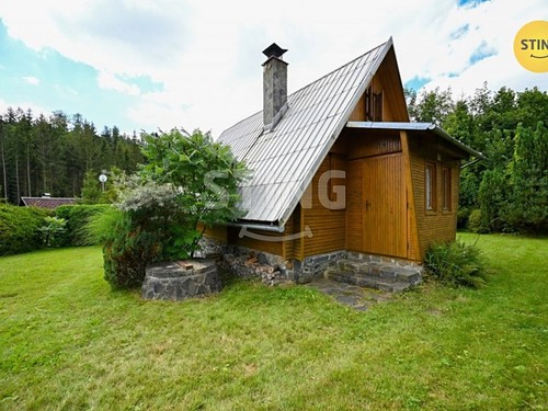 Prodaná chata 50 m², pozemek 376 m²