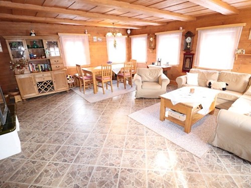 Prodaná chalupa 210 m², pozemek 2383 m²